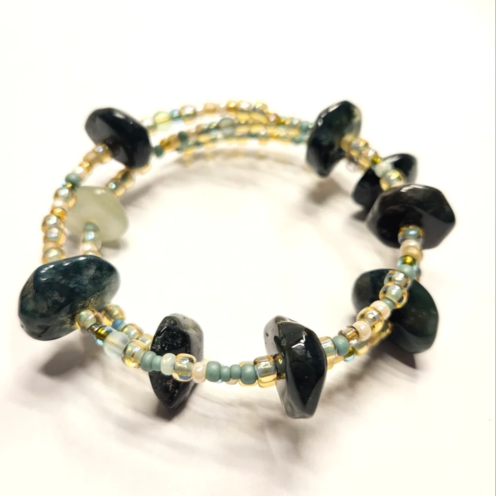 Green Stone Beaded Memory Bracelet
